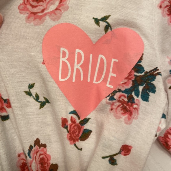 Floral bride robe - Picture 5 of 7